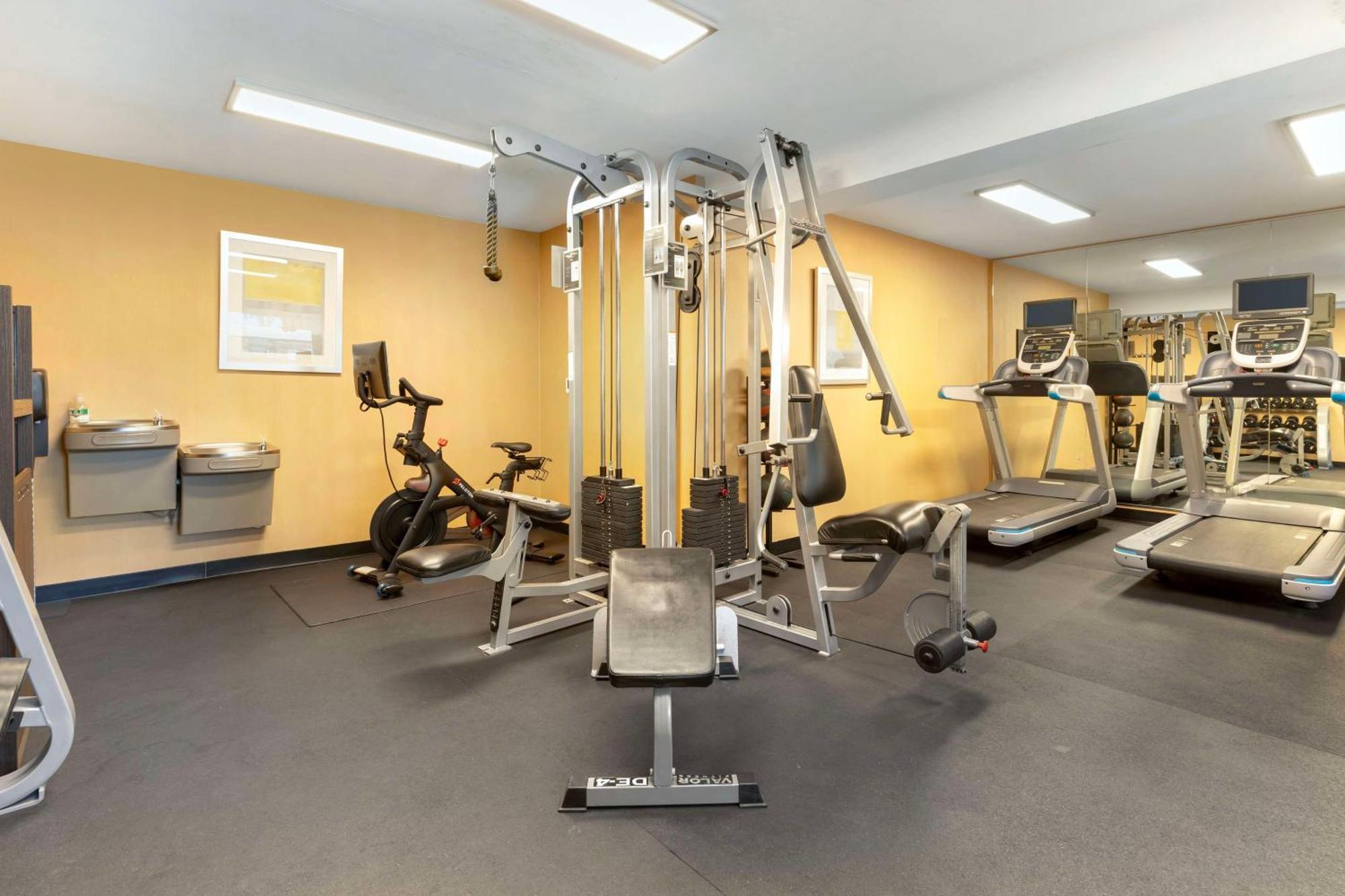 Best Western Plus Rancho Cordova Inn Buitenkant foto