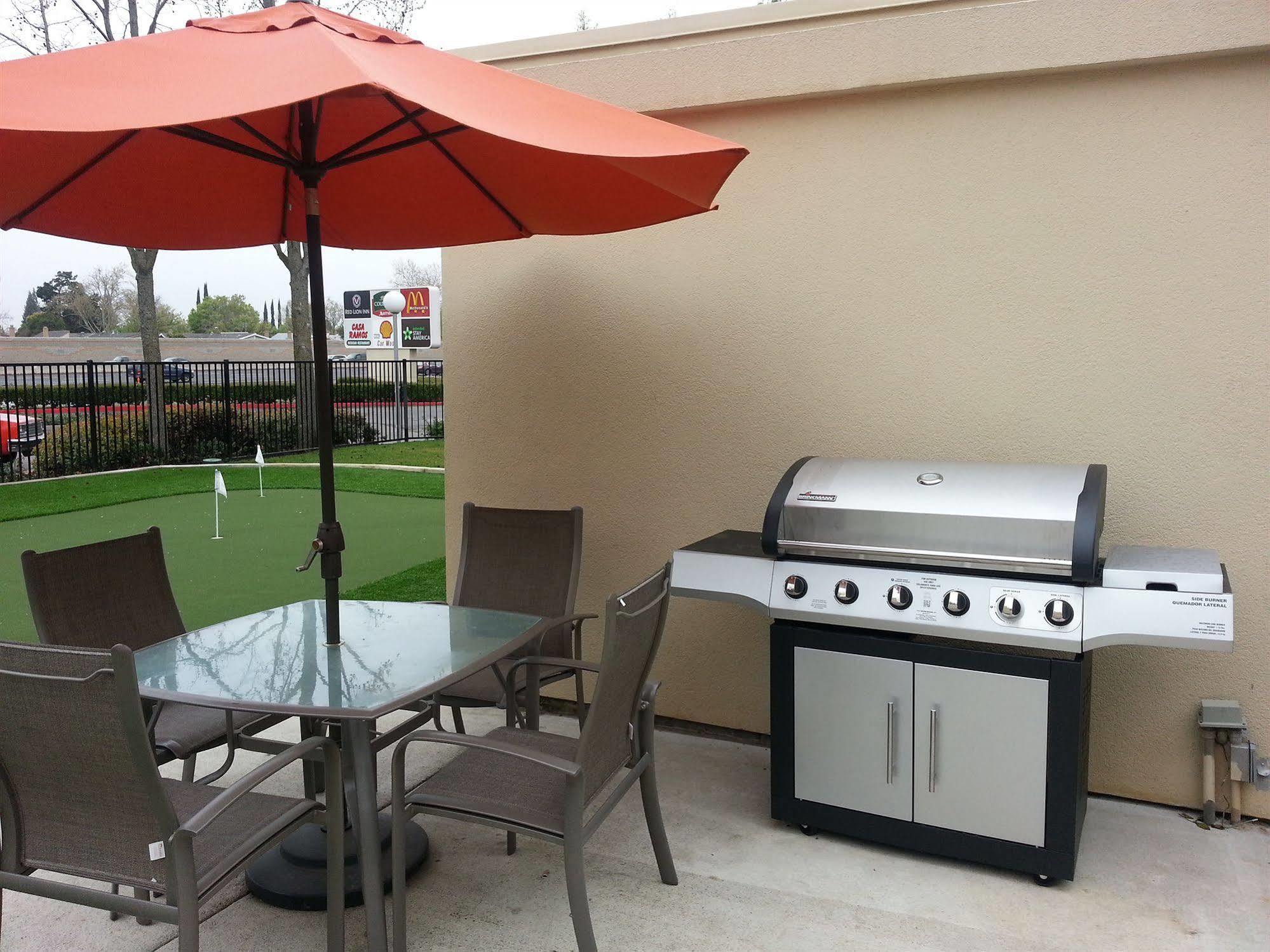 Best Western Plus Rancho Cordova Inn Buitenkant foto