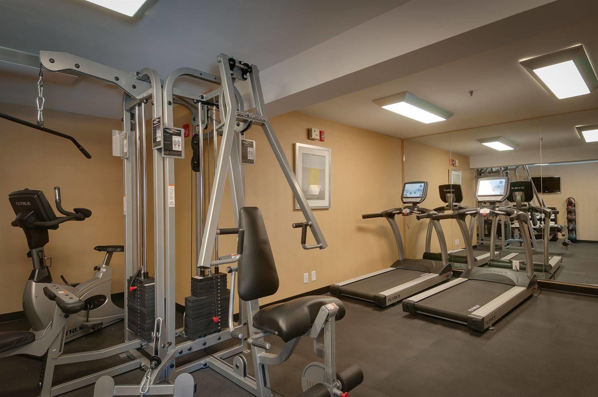 Best Western Plus Rancho Cordova Inn Buitenkant foto