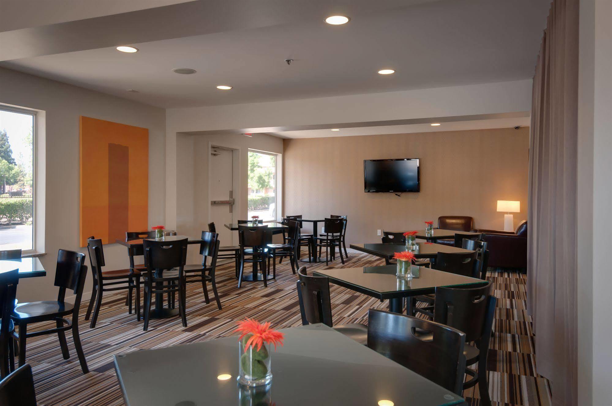 Best Western Plus Rancho Cordova Inn Buitenkant foto